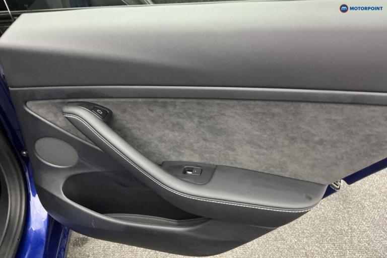 2022 Tesla Model 3 Long Range AWD 4dr Auto SALOON ELECTRIC Automatic