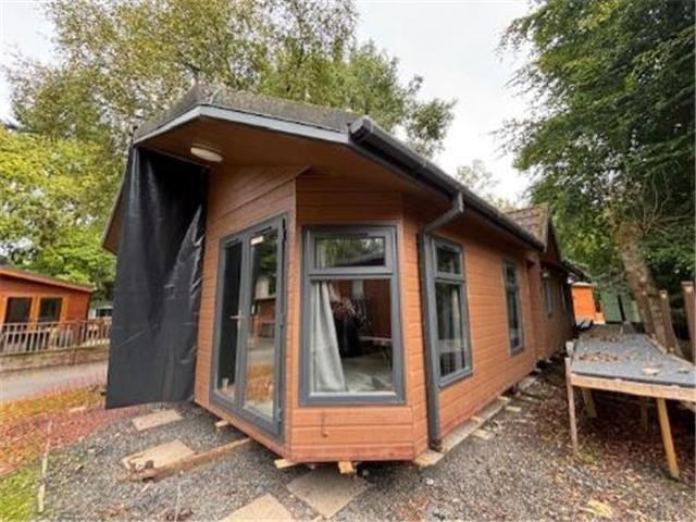 LISSETT CARBERRY 38X20 • 2 BED LODGE • ANNEX • OFF SITE SALE