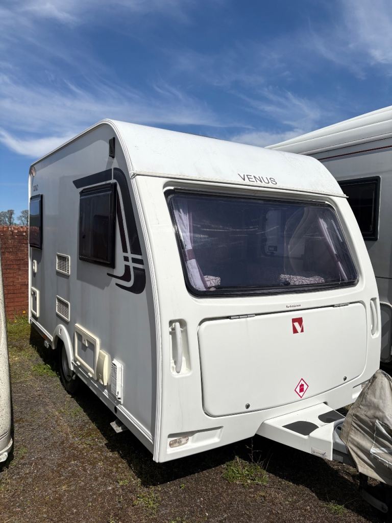 Lunar Venus 320/2 2012. 2 berth 