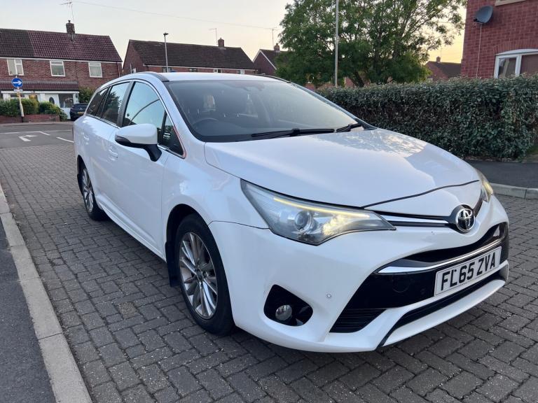 2015 Toyota Avensis 2.0D Business Edition 5dr ESTATE Diesel Manual