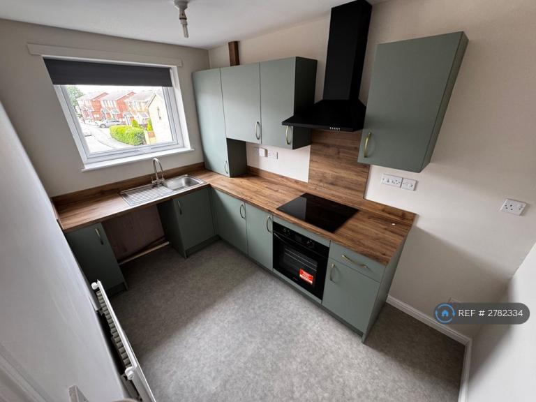 2 bedroom flat in Meadow Gate Avenue, Sothall, Sheffield, S20 (2 bed) (#2782334)