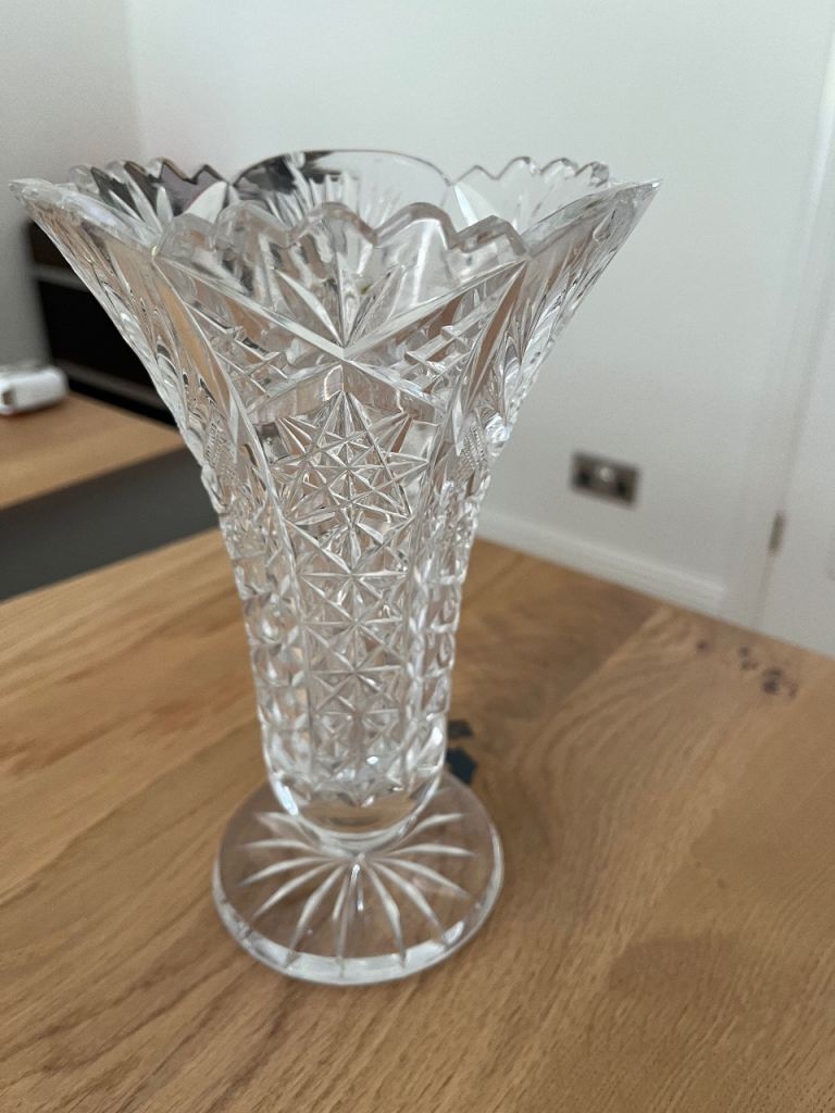 Cut glass vase 