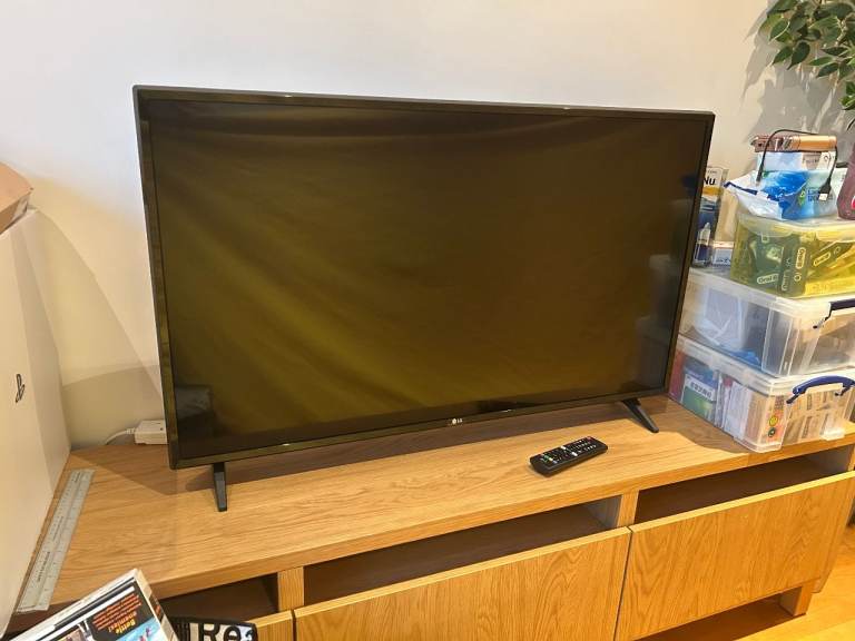 LG LED HDR 4K Ultra HD Smart TV 43 inch