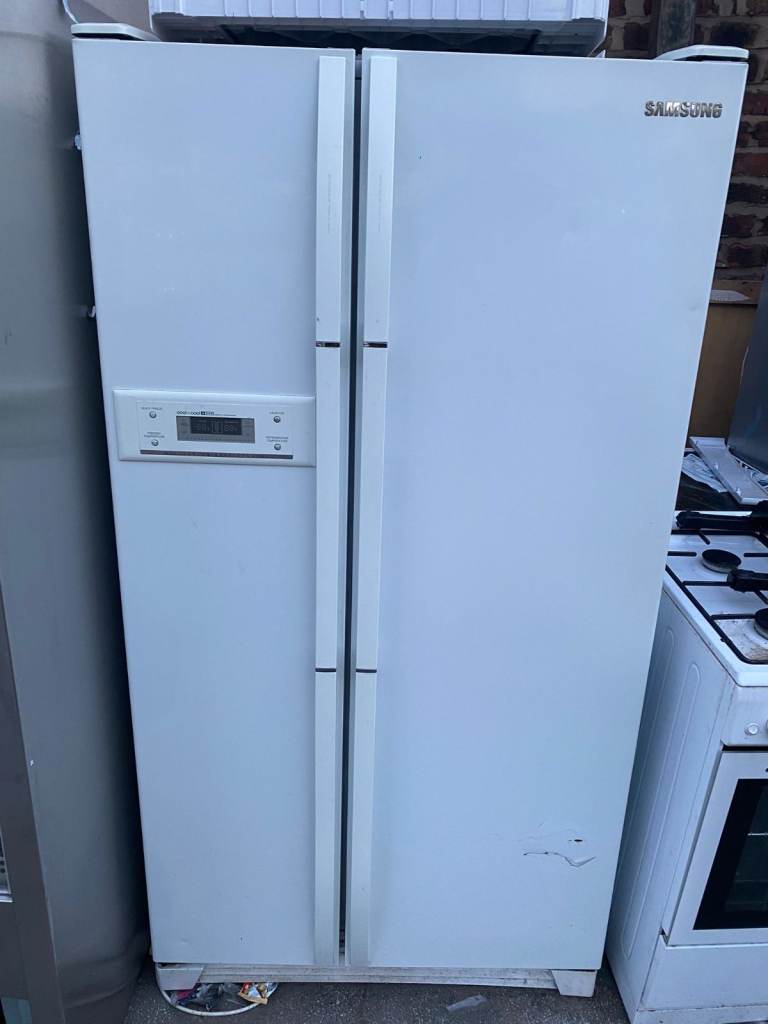 Samsung American Style Fridge Freezer – Available