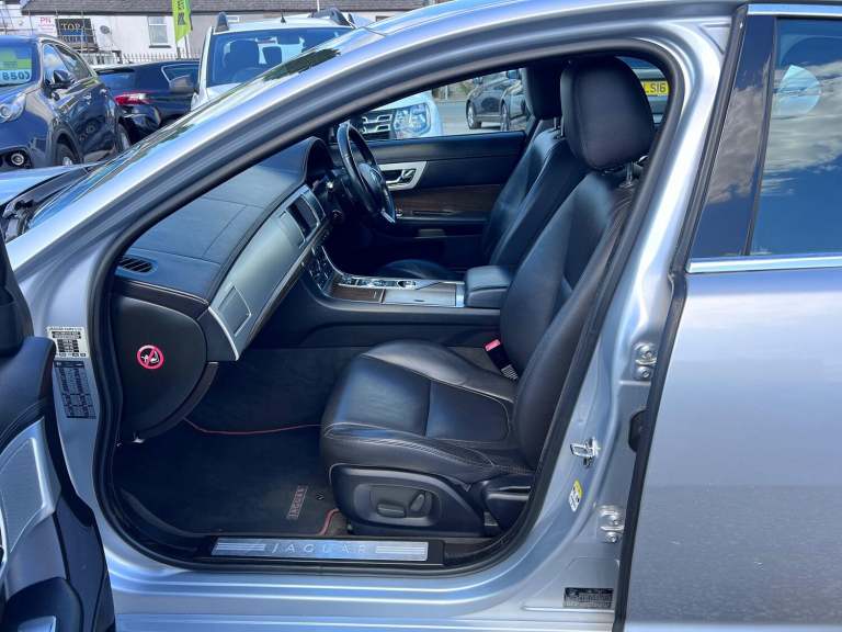 JAGUAR XF 2.2 d Luxury 2013