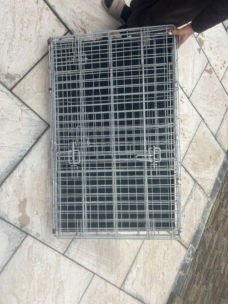 2 free dog cages large xlarge 
