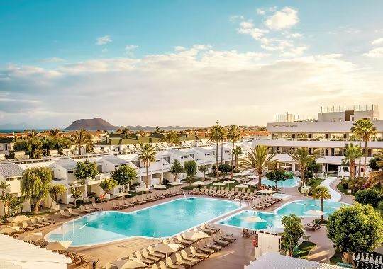 Looking for a Travel buddy to Canary Island / Fuerteventura