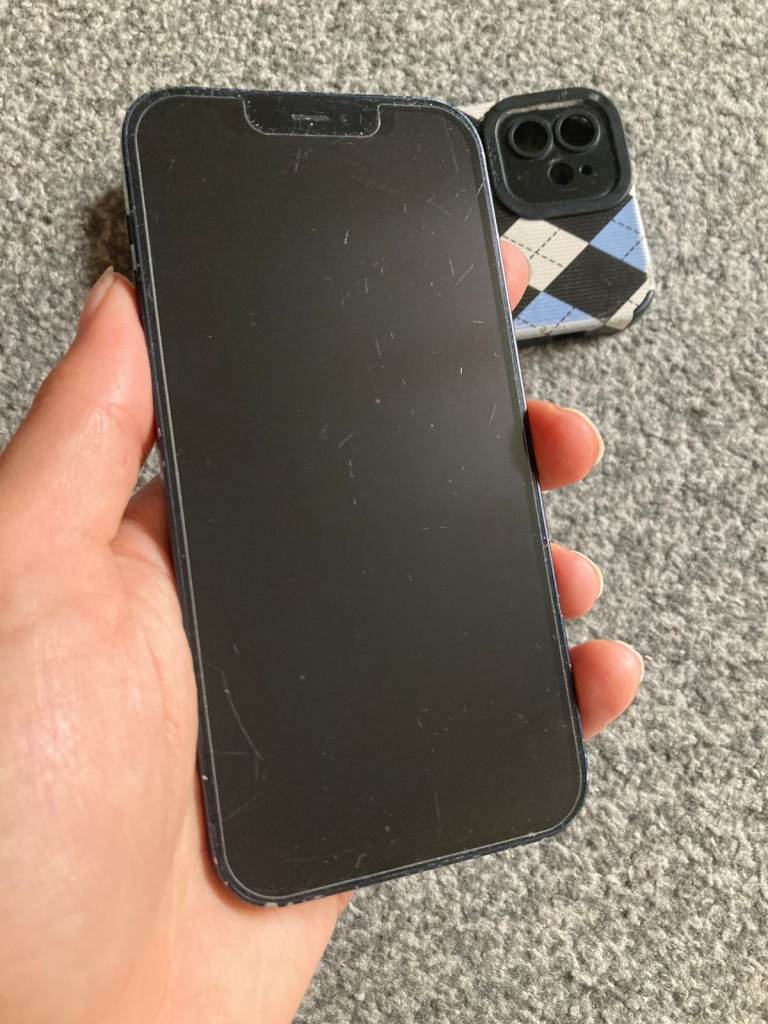 iphone 12 64 gb unlocked full working order battery health 94%