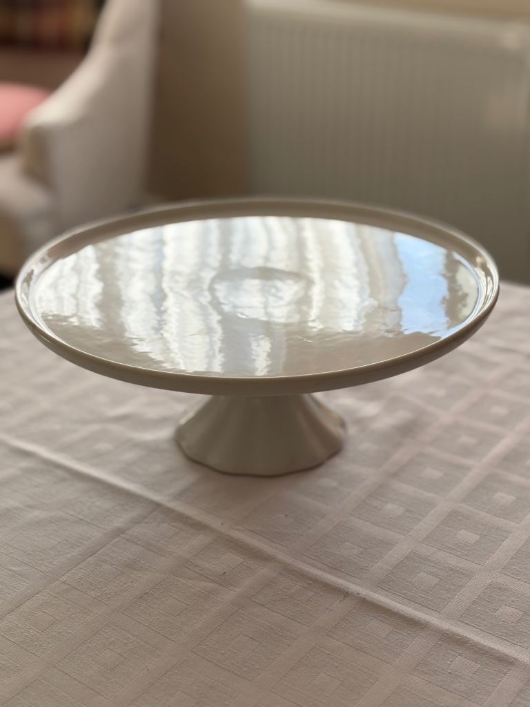 Cake/ Presentation  stand W.M BARTLEET AND SONS PORCELAIN CAKE STAND