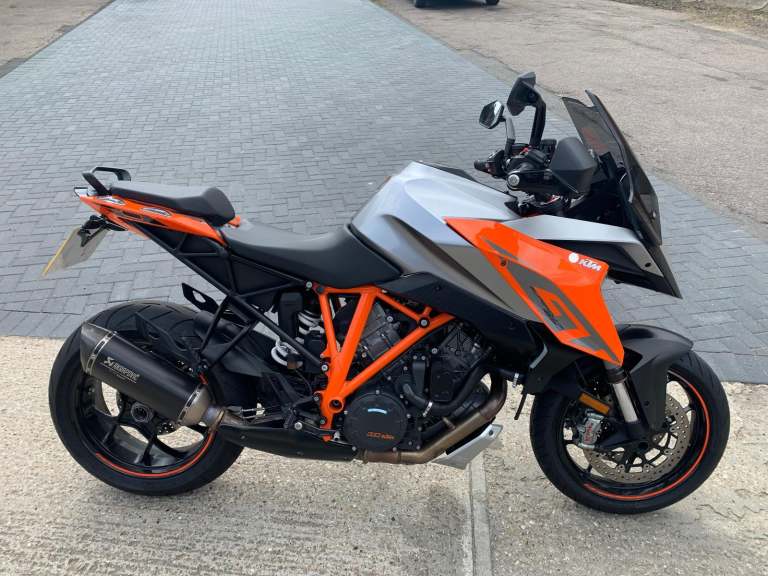 KTM 1290 SUPER DUKE GT 