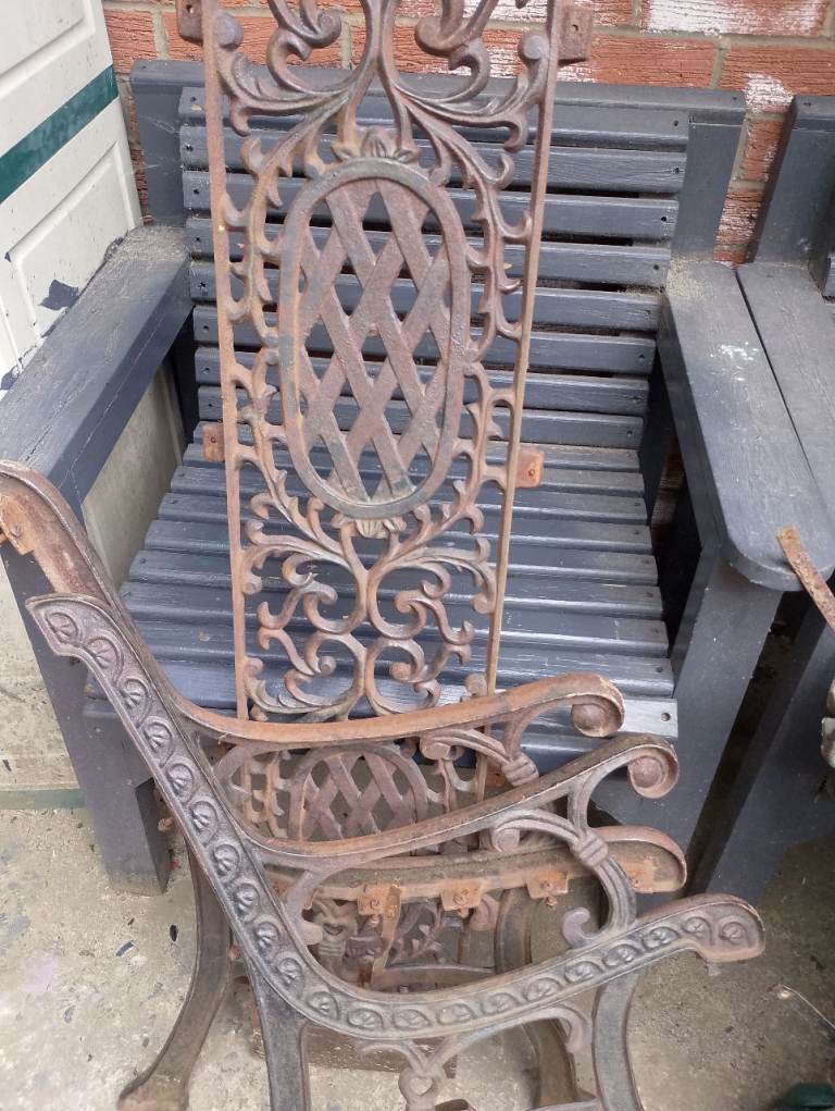 Cast iron garden bench set 2