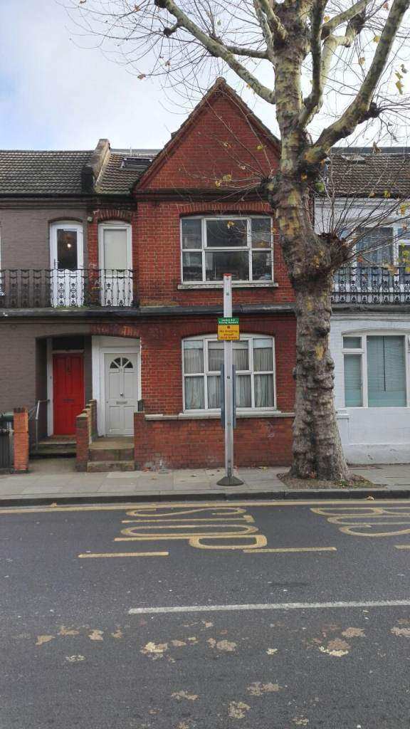 DSS FULHAM 1ST FL SELF CON STUDIO FLAT 10 MIN WALK TUBE &RIVER SHORT BUS RIDE TO CLAPHAM JUNCTION