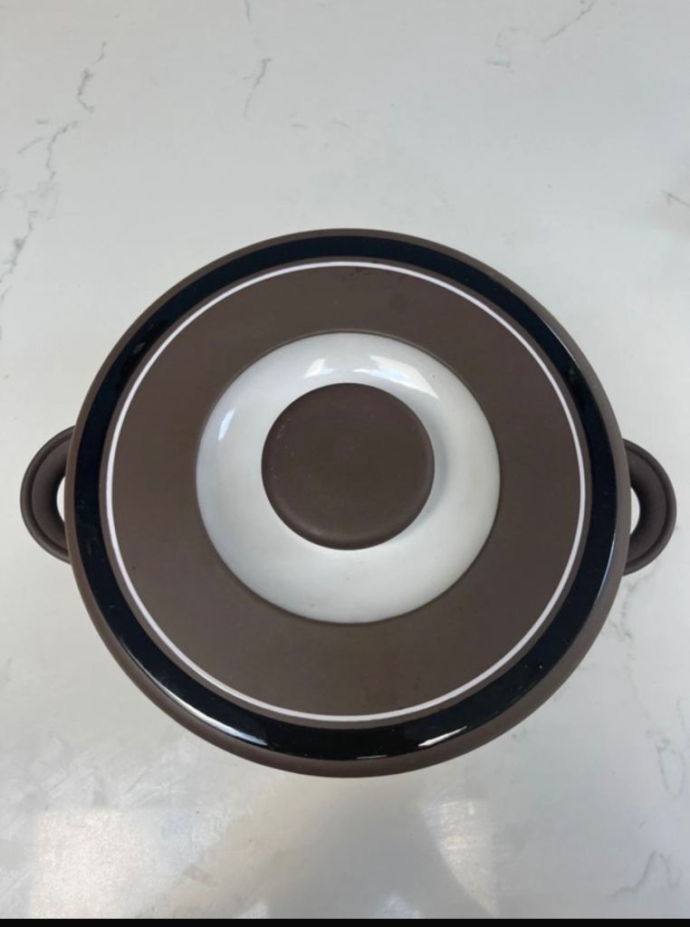 Vintage contrast hornsea England Lancaster vitramic casserole dish