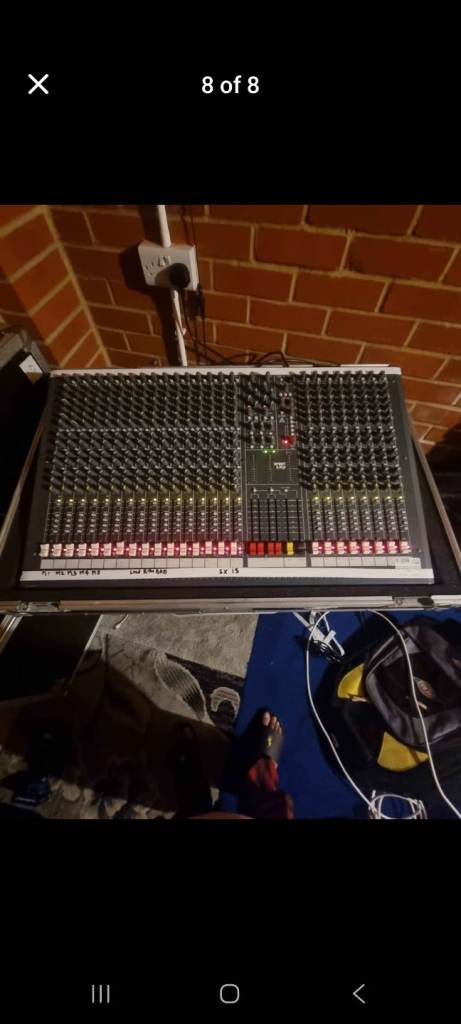 image for Soundcraft mixer 