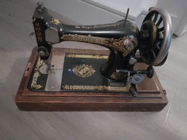 image for 1910 Singer Sewing machine for sale