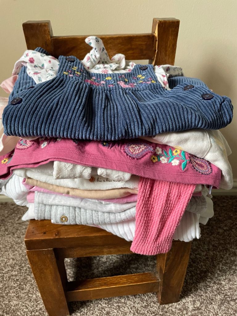 Baby Girl Size 0-3 Months Clothing Bundle 