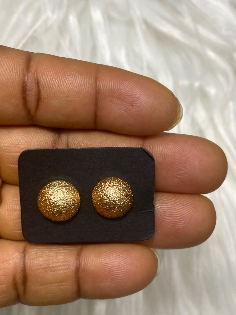 Beautiful stud earrings 2
