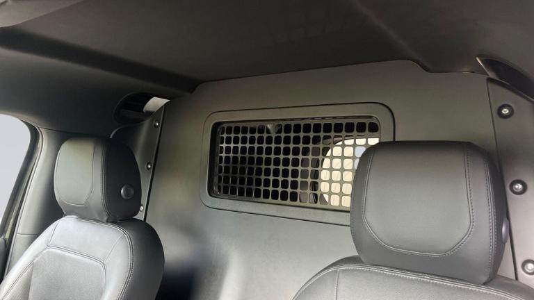 2023 Land Rover Defender 90 3.0 D250 Hard Top SE Auto SUV Diesel Automatic