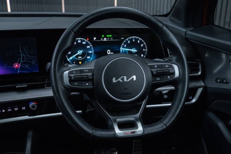 2023 Kia Sportage 1.6 h T-GDi GT-Line S SUV 5dr Petrol Hybrid Auto AWD Euro 6 (s/s) (226 bhp) Aut...