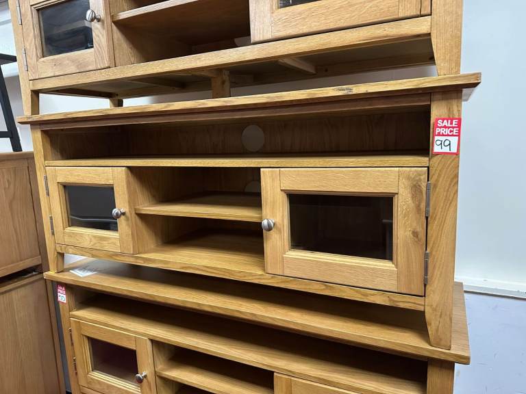 Islington 2 Door Oak TV Unit - Natural