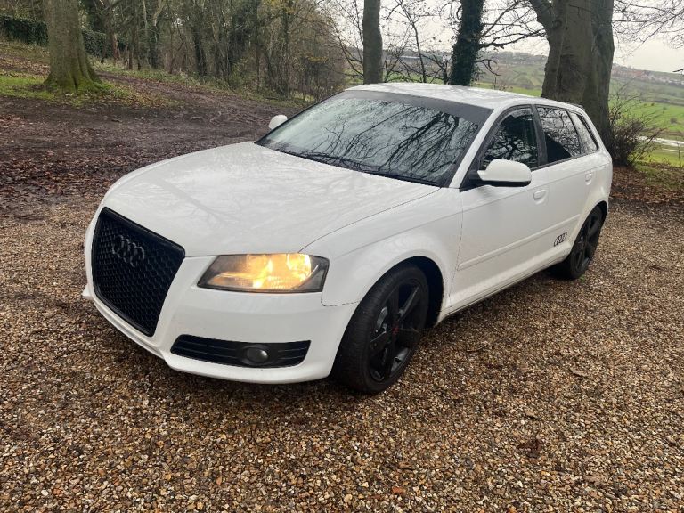 Audi, A3, Hatchback, 2010, Manual, 1598 (cc), 5 doors