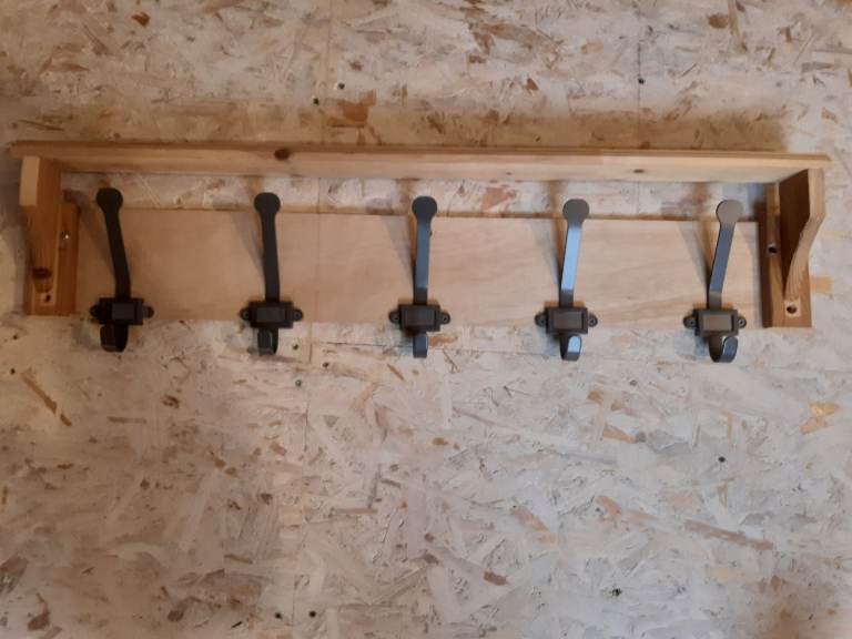 Coat hook shelf