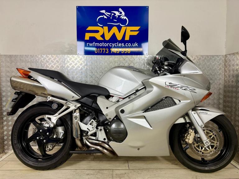 HONDA VFR 800, 2003, ONLY 9,248 MILES, VGC, 12 MONTHS MOT & SERVICED