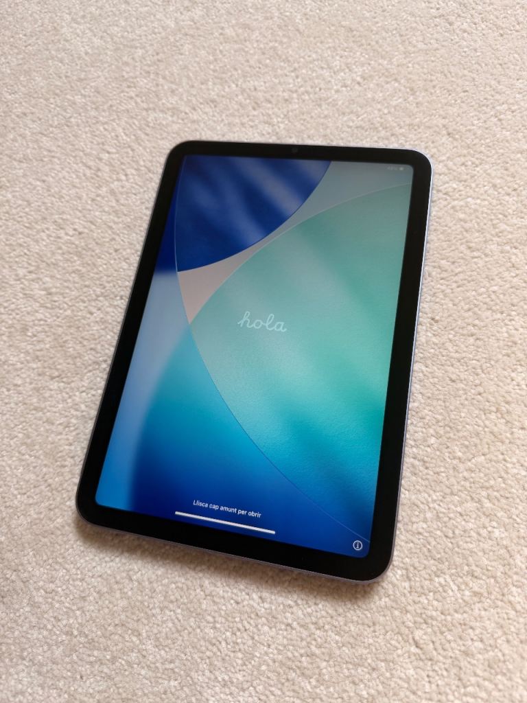 Apple iPad Mini 6th Generation — 8.3" 256GB - Purple, WiFi with official purple Apple case