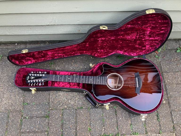 Taylor 562ce Grand Concert. 12 string, 12 fret Acoustic Guitar.