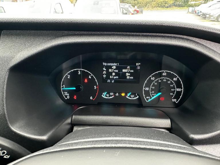 2022 Ford Transit 2.0 350 EcoBlue Leader RWD L2 H2 Euro 6 (s/s) 5dr (12 Seat) MINIBUS Diesel Manual