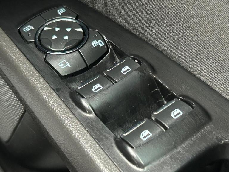 FORD MONDEO 2.0 TDCi Zetec Euro 6 (s/s) 5dr 2015