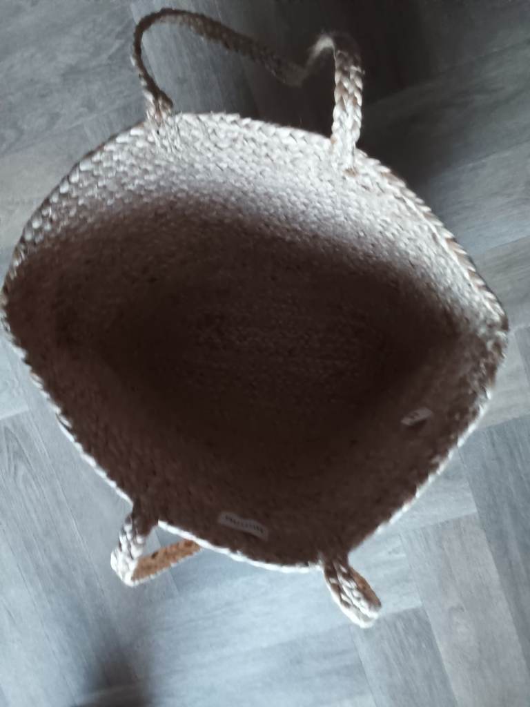 Daylesford Stylish Handmade Bag/Basket