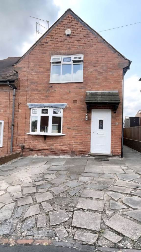 2 Bedroom house house rent in Brierley Hill, DY5 2XH