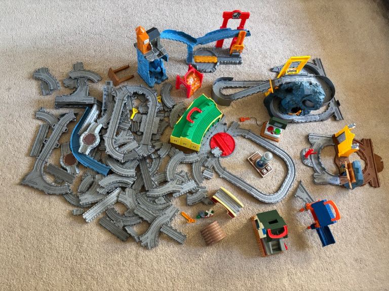Huge Thomas & Friends Train Tracks Set – Multicoloured, Good Condition