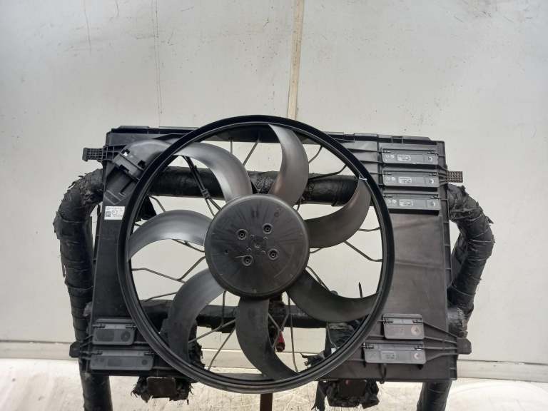 Mercedes Cla Radiator Cooling Fan 2019-2025 1.3l M 282m E14 G A2479067906