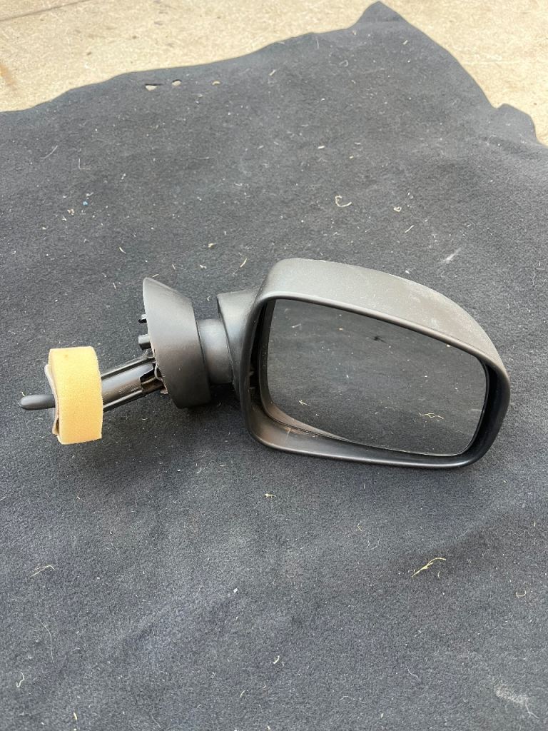 Dacia Duster 67 plate os manual wing mirror