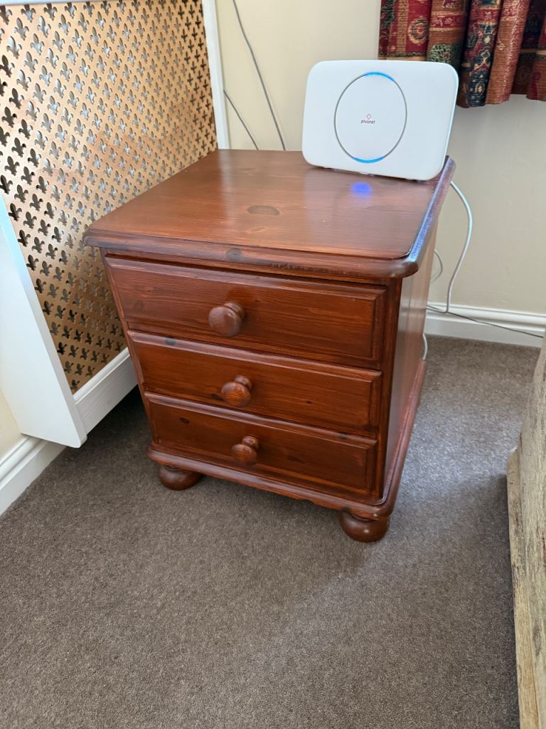 Ducal rosedale bedside table