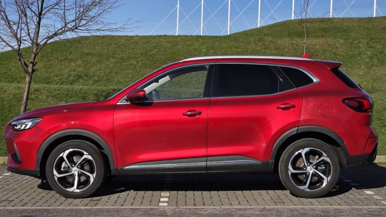 2024 MG MG HS 1.5 T-GDI Trophy 5dr DCT ESTATE Petrol Automatic