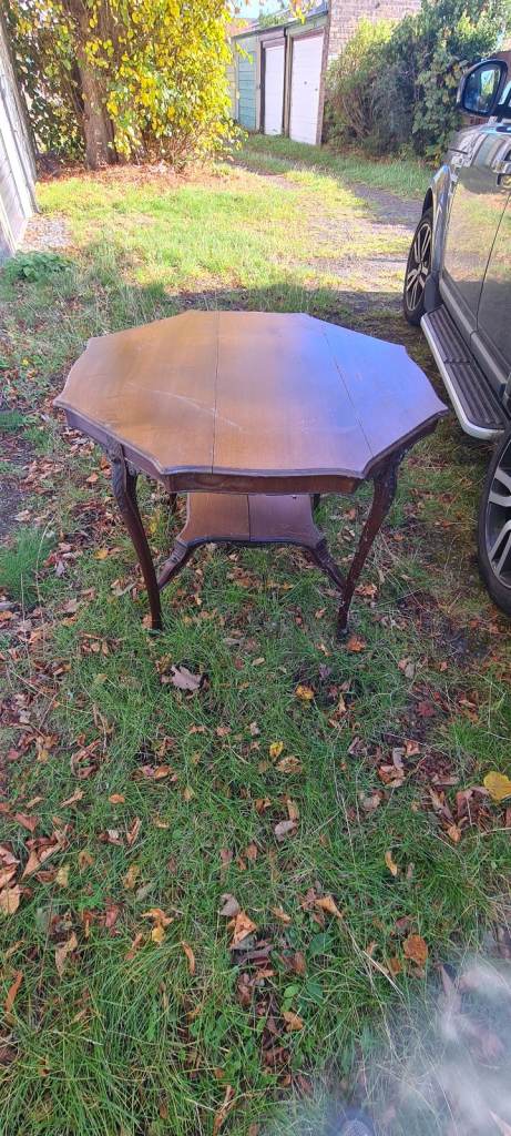 Octagonal mahogany ornate table
