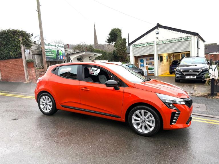 2025 Renault Clio 1.6 E-TECH evolution Hatchback 5dr Petrol Hybrid Auto Euro 6 (s/s) (145 ps) Hat...