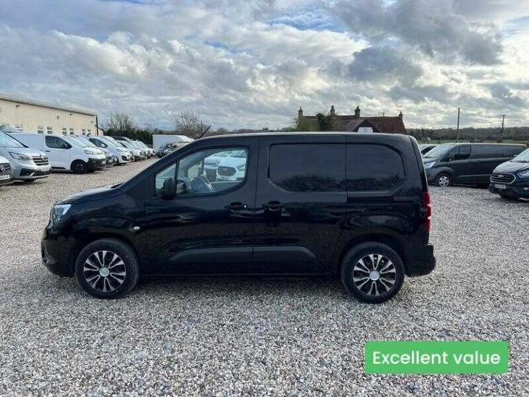 2019 Vauxhall Combo SWB L1H1 Low Roof Sportive 2000 Air Con Sensors EURO 6 NO VAT Panel Van Diese...
