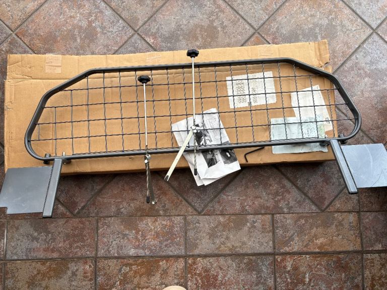 VW Golf mk7 original dog guard / luggage guard