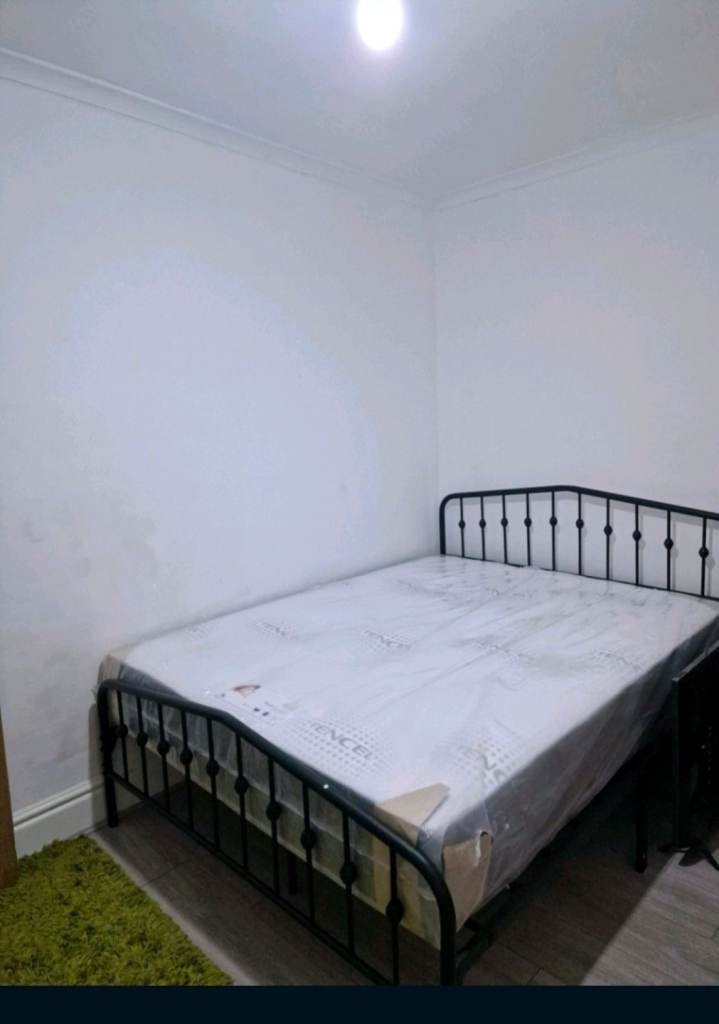 Double Room to Rent