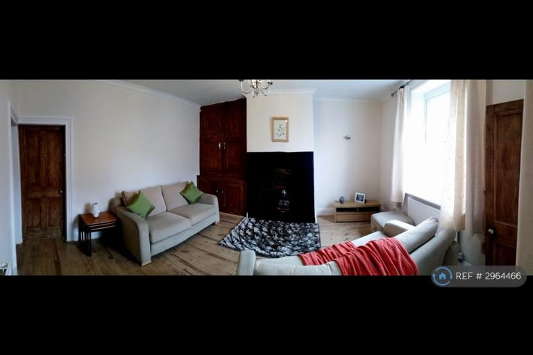 2 bedroom house in Cross Lane, Huddersfield, HD4 (2 bed) (#2964466)