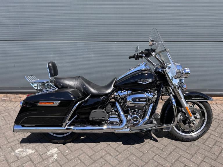 2017 Harley-Davidson TOURING FLHR ROAD KING FLHR Two-Tone (16MY) Custom Cruiser PETROL Manual