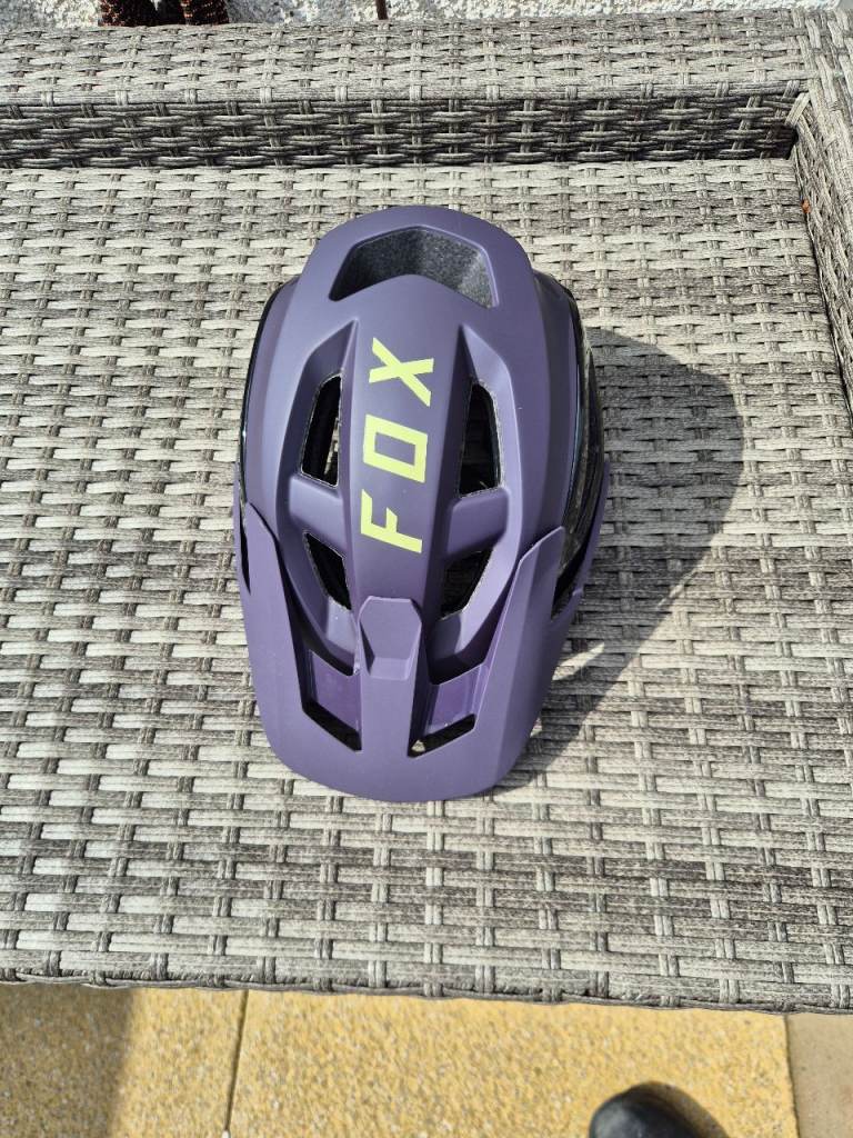 Adult FOX MIPS safety frame cycle helmet