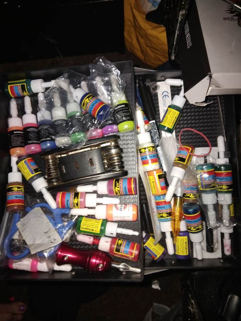 Large tattoo kit 