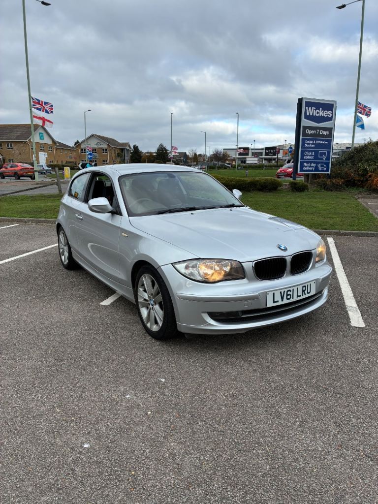 BMW, 1 SERIES, Hatchback, 2011, Manual, 1995 (cc), 3 doors