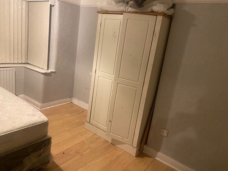 Room to let