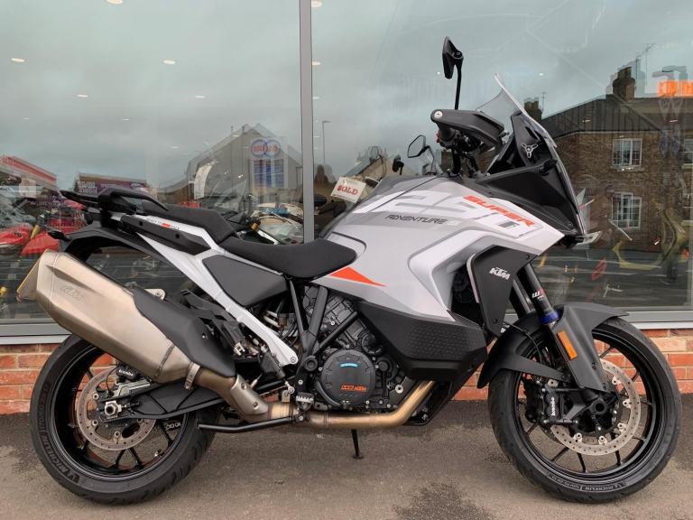 KTM 1290 SUPER ADVENTURE S - 2 YEAR WARRANTY - HUGE SPEC